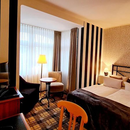 Hotel Schieferhof - Glaslust Neuhaus am Rennweg Esterno foto