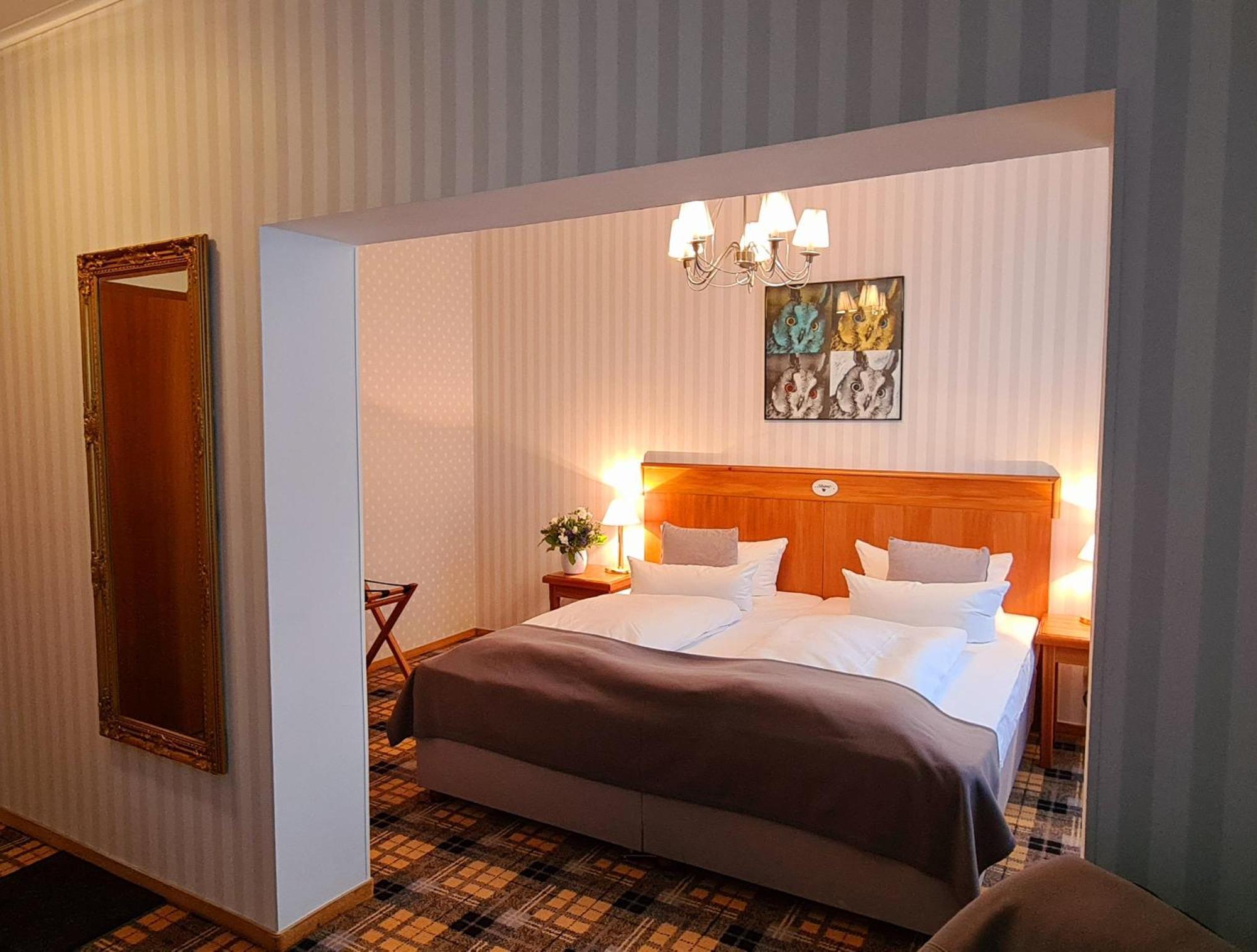 Hotel Schieferhof - Glaslust Neuhaus am Rennweg Esterno foto