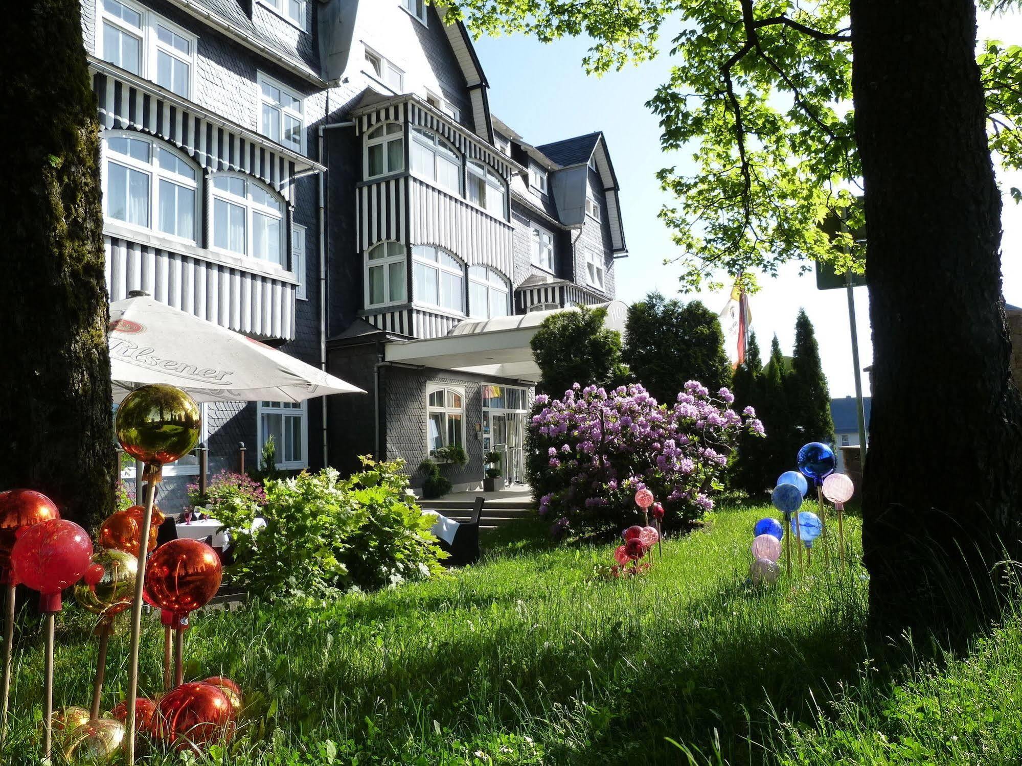 Hotel Schieferhof - Glaslust Neuhaus am Rennweg Esterno foto