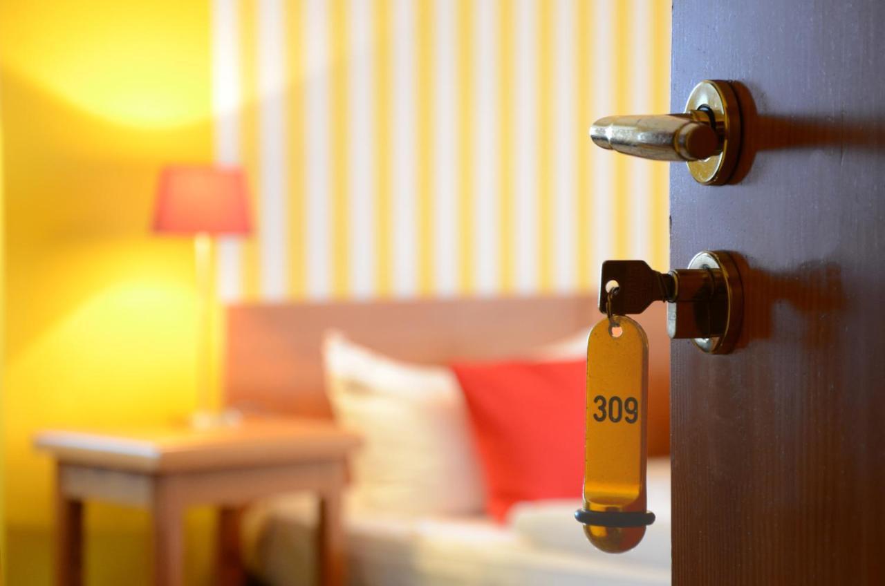 Hotel Schieferhof - Glaslust Neuhaus am Rennweg Esterno foto