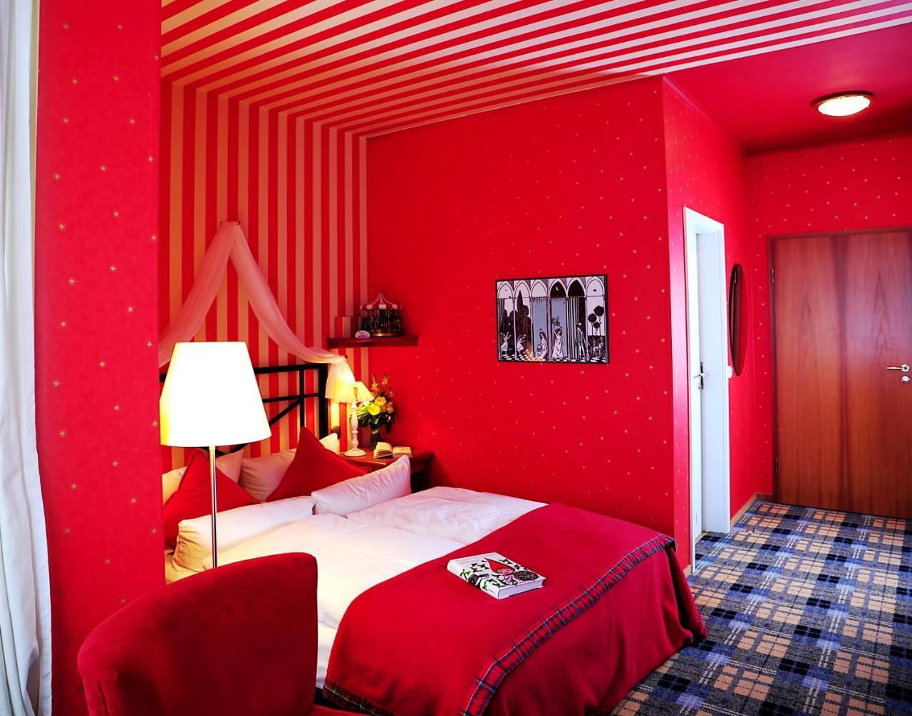 Hotel Schieferhof - Glaslust Neuhaus am Rennweg Esterno foto